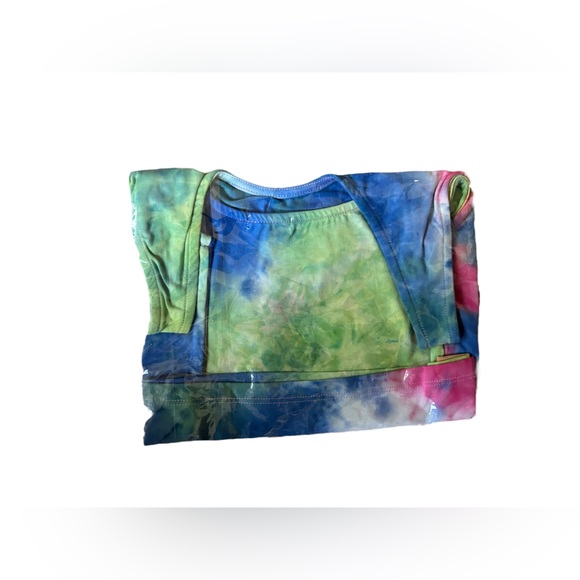 Last Chance| NWT Tie Dye Crop Top | Soft, Stretchy & Trendy Fit - Picture 5 of 6